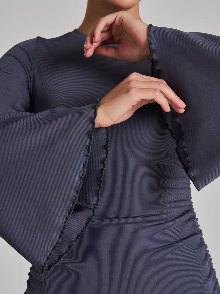 Короткое платье лапша с завязками