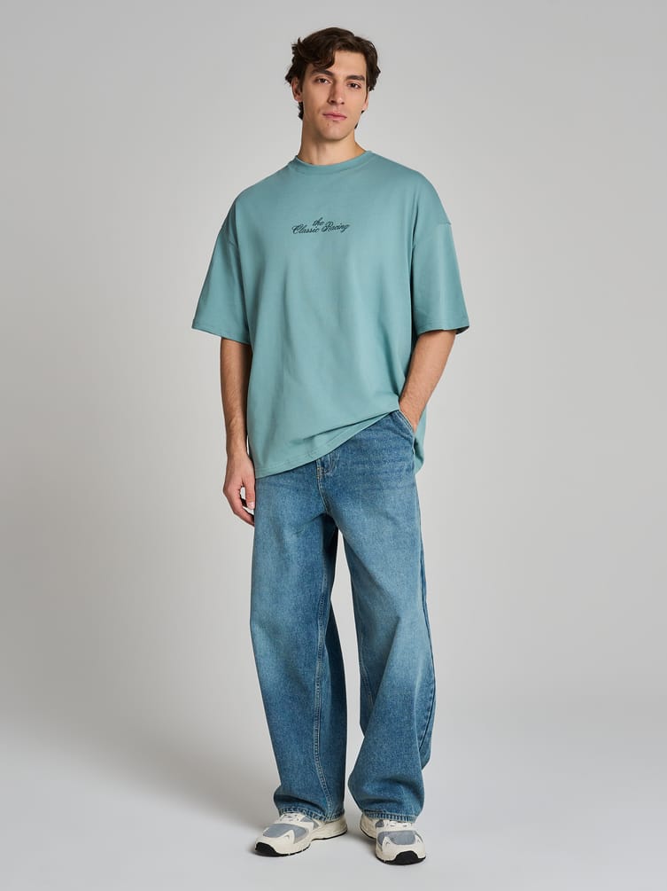 Футболка оверсайз с принтом на спине