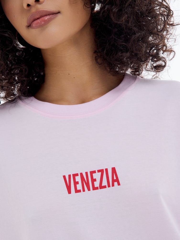 Футболка оверсайз с принтом на спине