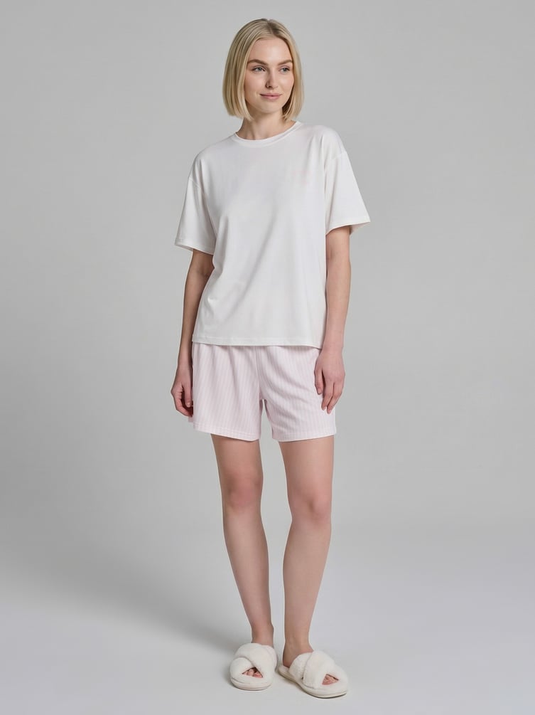 Пижама с принтом и шортами