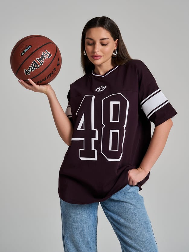 Спортивная футболка с надписью