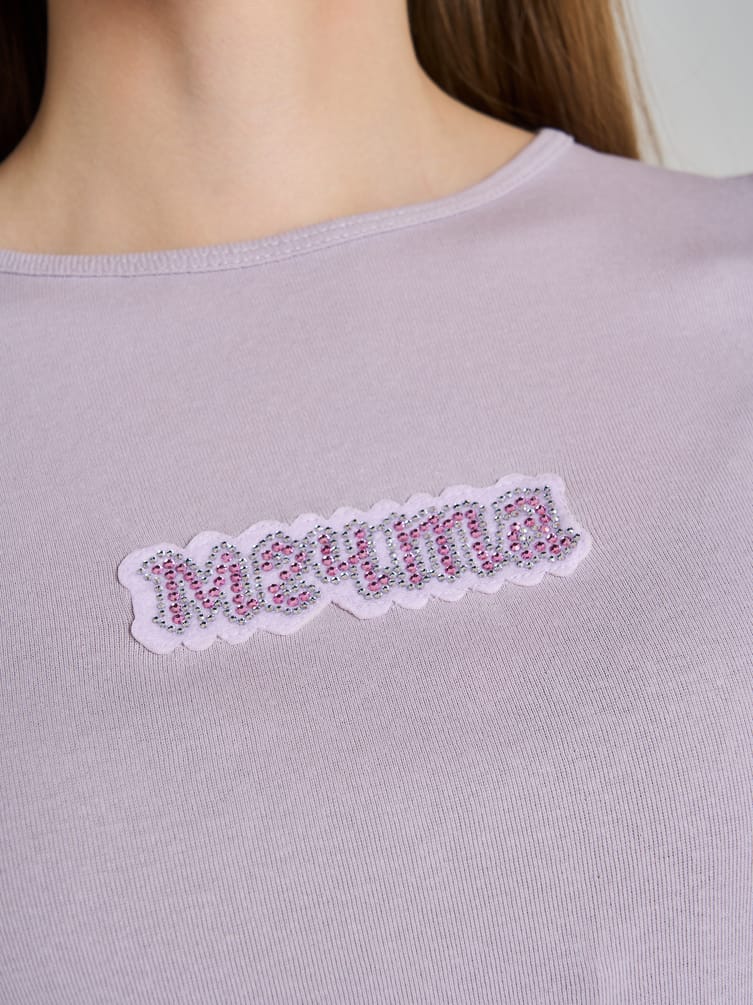 Футболка приталенная с надписью