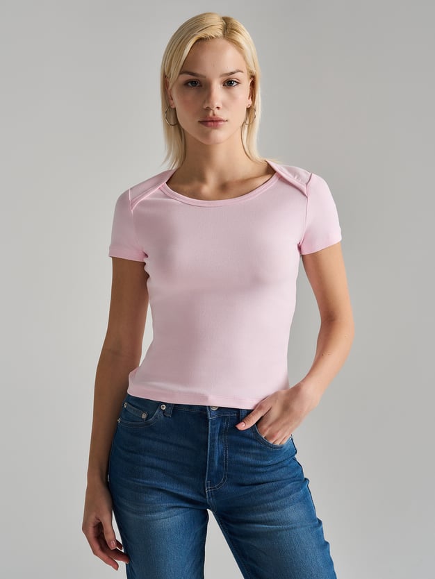 Футболка приталенная