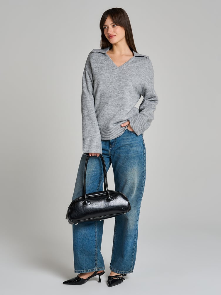 Вязаный пуловер с воротником