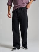 Джинсы слегка расклешенные