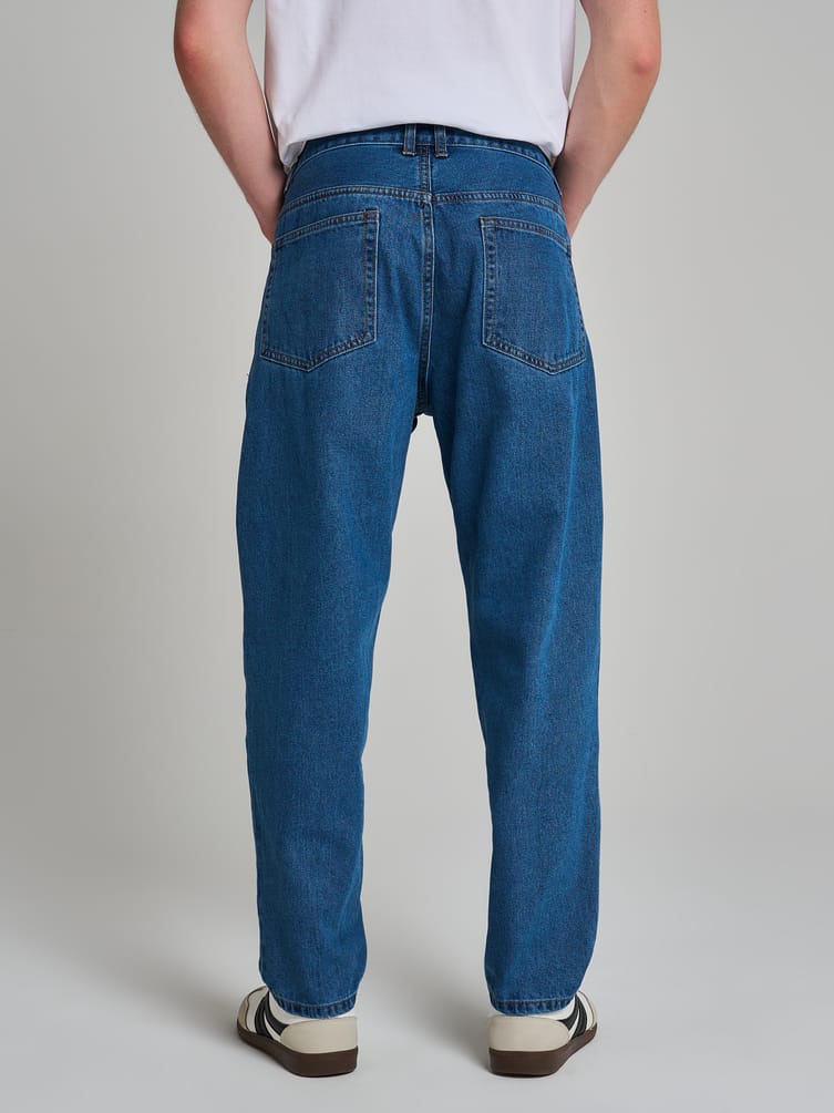 Джинсы зауженные Carrot