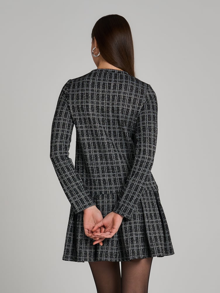 Платье короткое  из плотной буклированной ткани