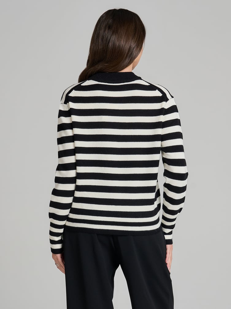 Джемпер трикотажный в полоску