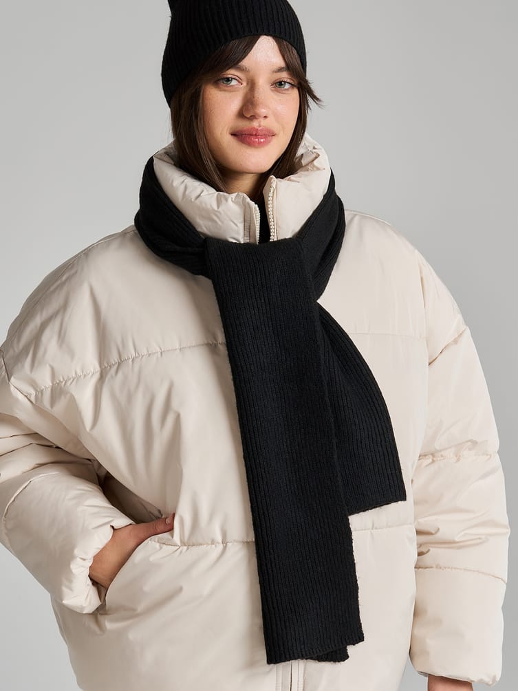 Зимний однотонный шарф