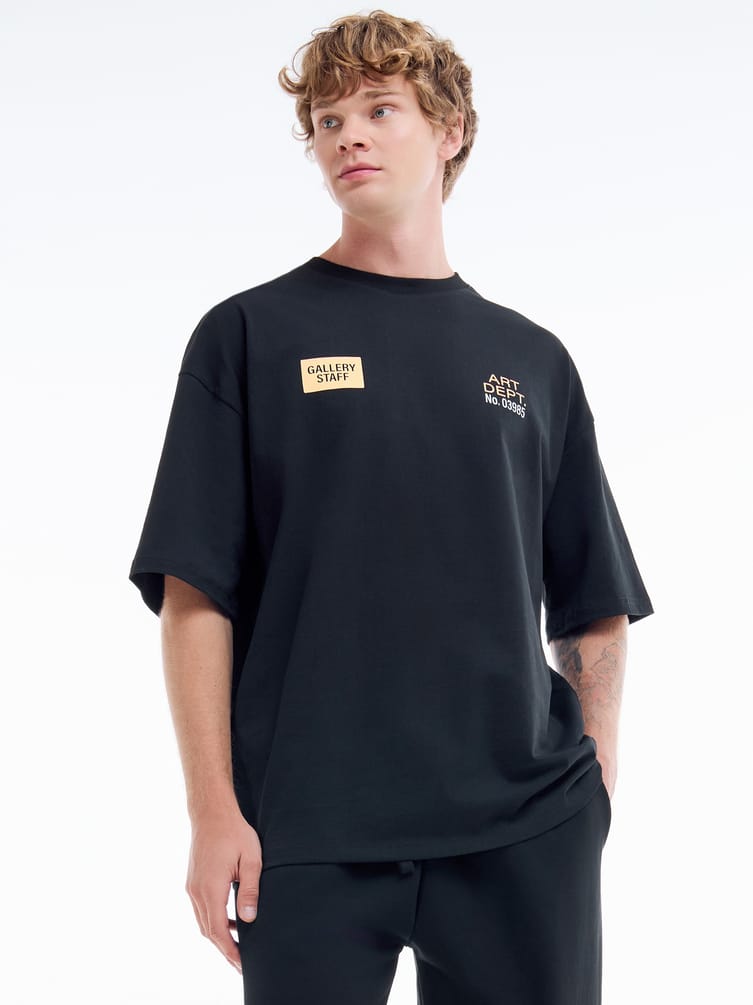 Футболка с принтом на спине