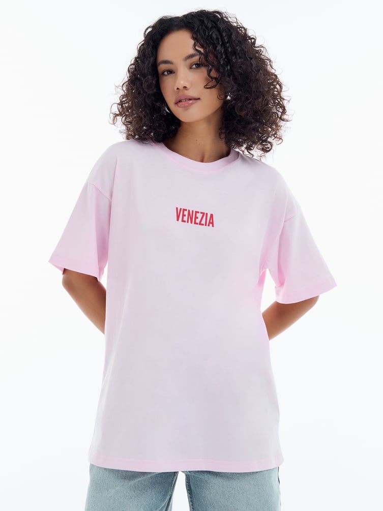 Футболка оверсайз с принтом на спине