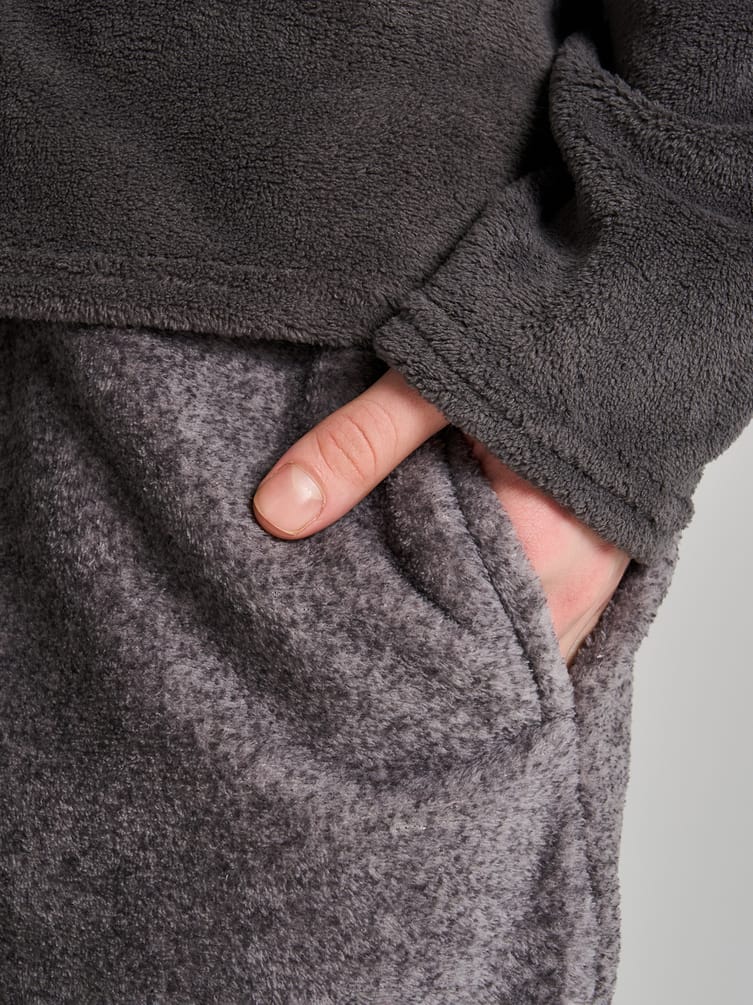 Пижама плюшевая новогодняя с брюками