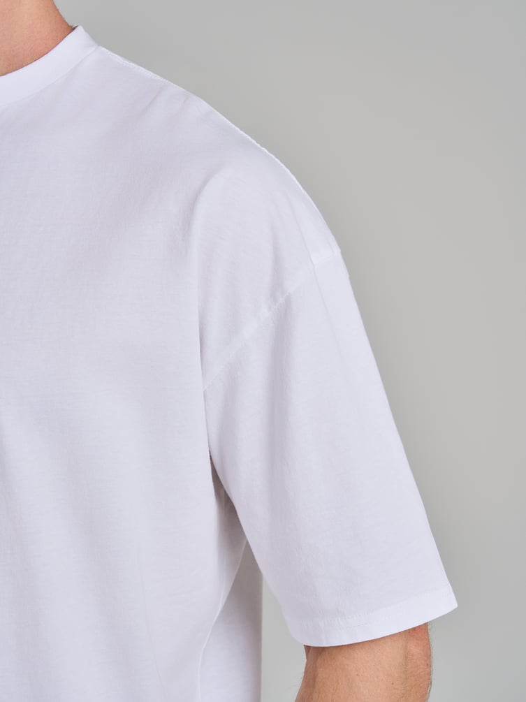 Футболка с принтом аниме монстра