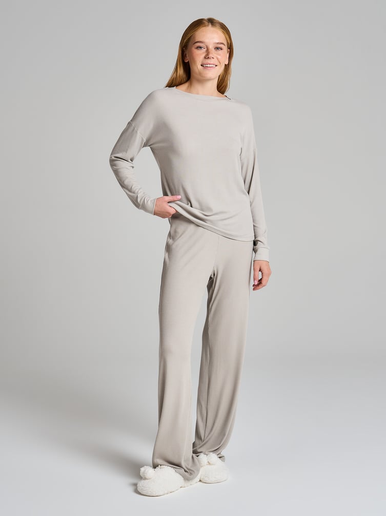 Домашний лонгслив в рубчик с длинным рукавом