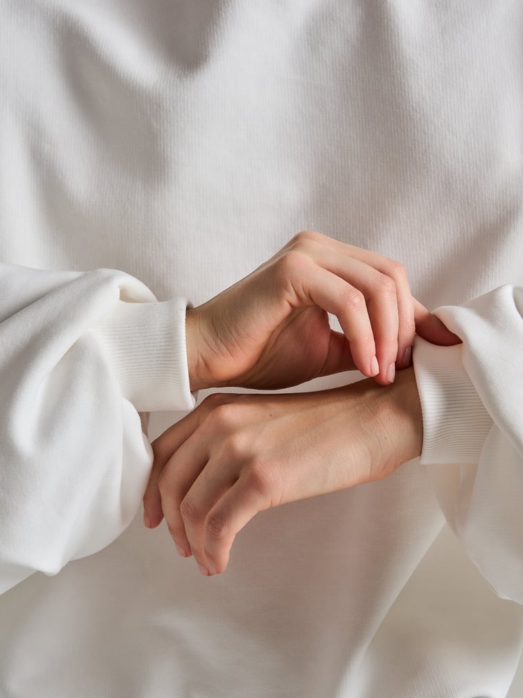 Свитшот с резинкой на талии