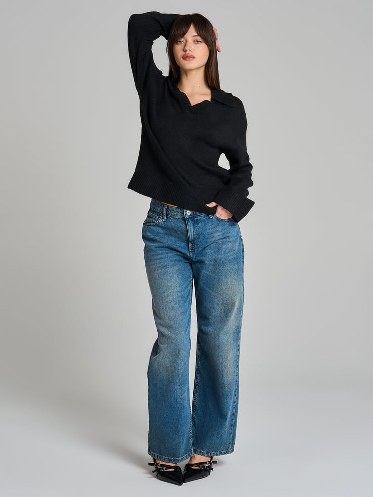 Вязаный пуловер с воротником