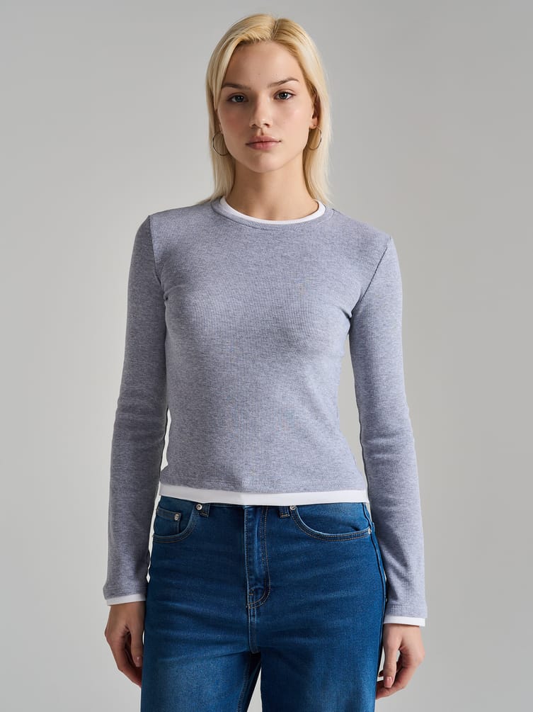 Лонгслив приталенный с длинным рукавом