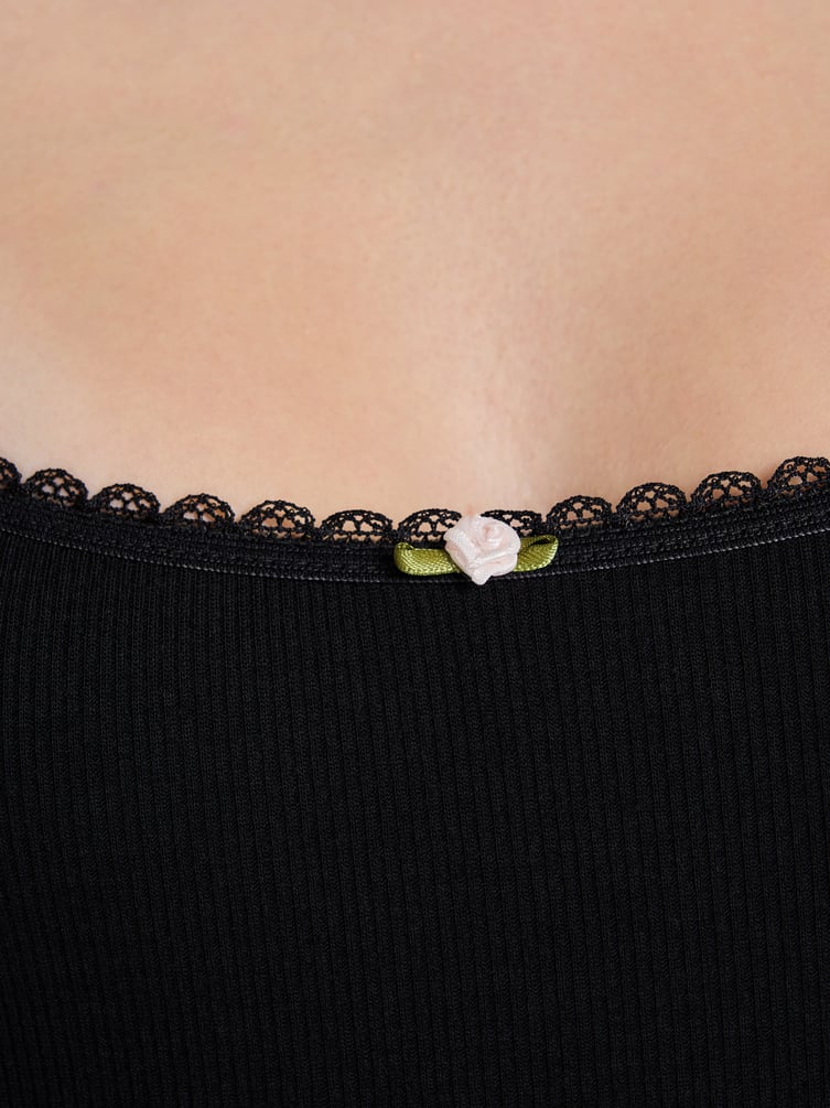 Домашнее боди в рубчик на бретельках