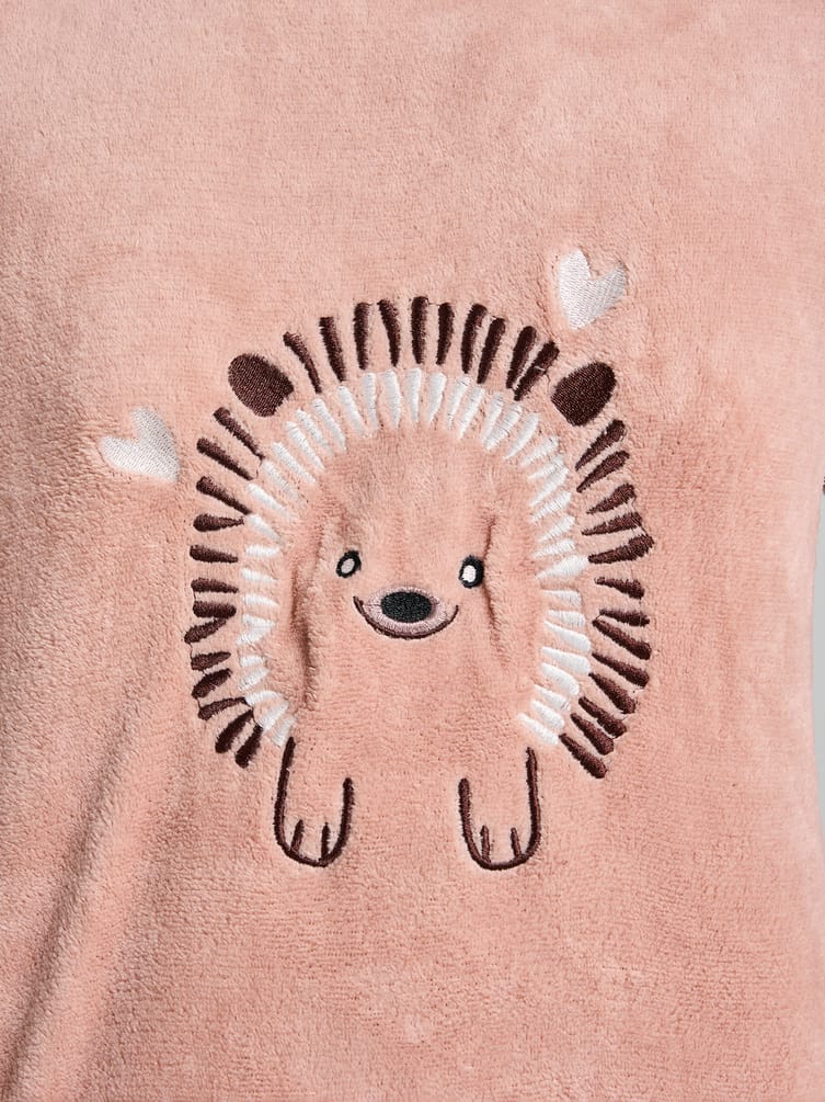 Зимняя пижама с вышитым ежиком