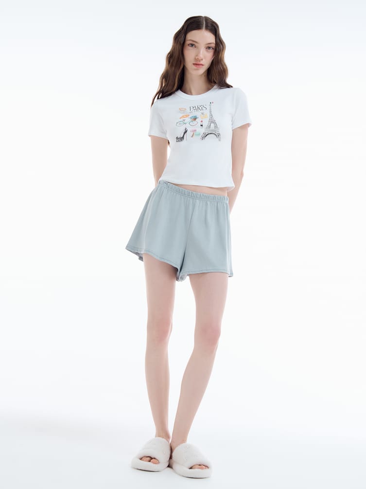 Пижама с принтом и шортами