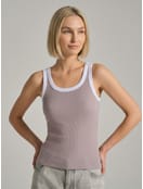 Майка на широких бретелях в рубчик