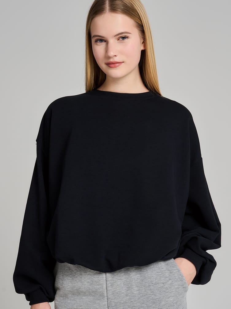 Свитшот с резинкой на талии