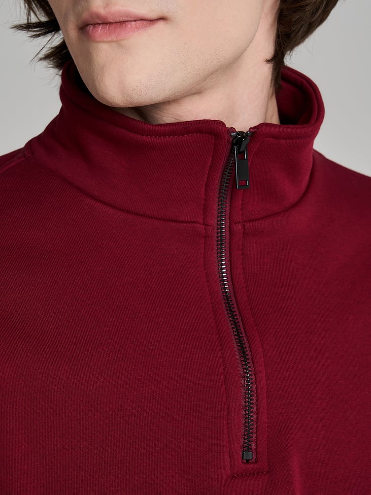 Утепленная толстовка с высоким горлом и начесом