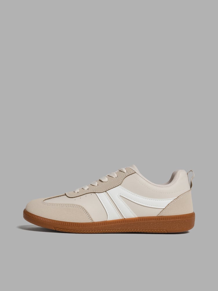 Низкие кроссовки