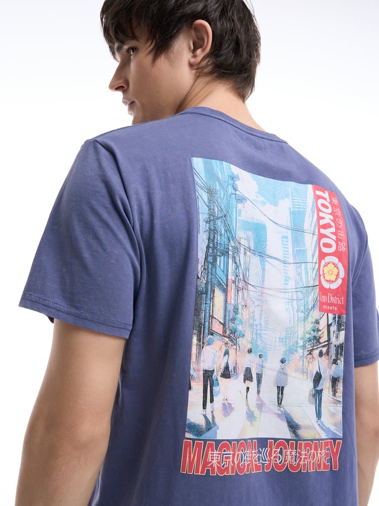 Футболка с принтом Токио на спине