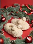 Плюшевые тапочки с помпонами