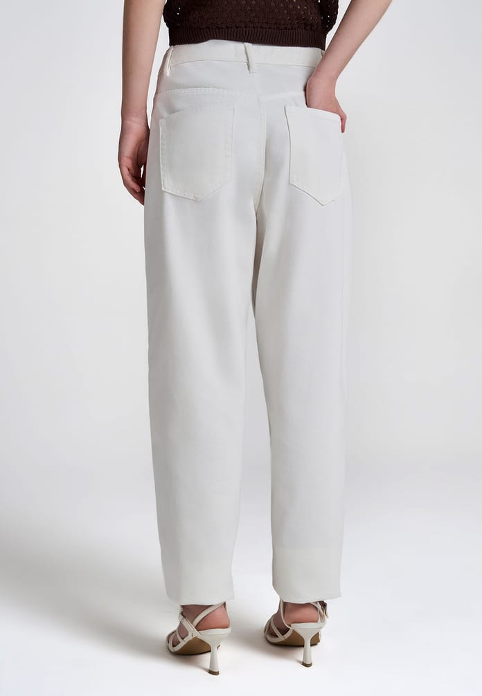 Джинсы момы высокой талией