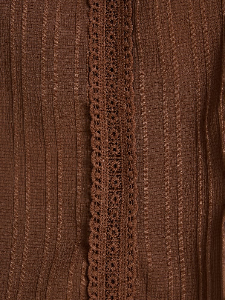 Кружевная блузка нарядная