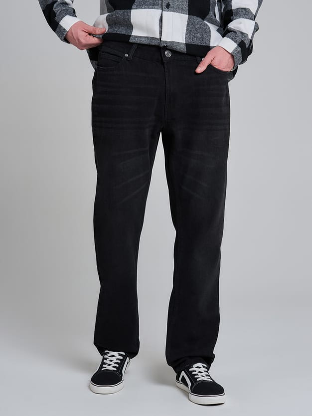 Прямые классические джинсы