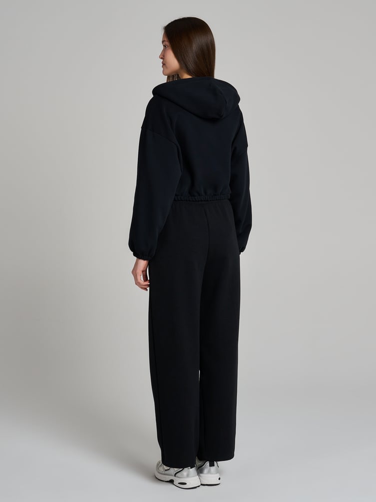 Укороченная зипка оверсайз на молнии с капюшоном и начесом