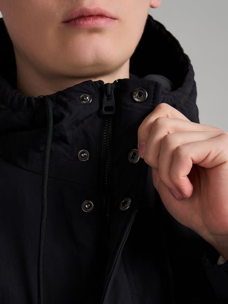 Куртка демисезонная с капюшоном