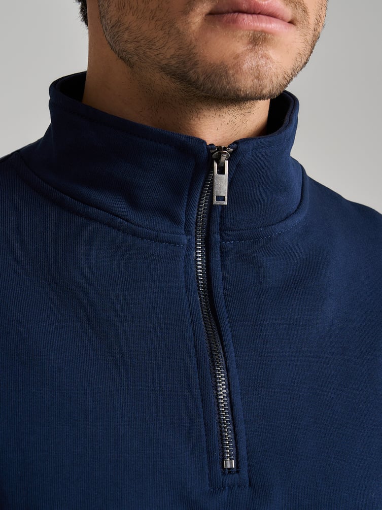 Свитшот оверсайз с молнией полузамком