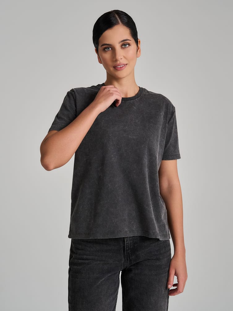 Футболка оверсайз с вареным эффектом