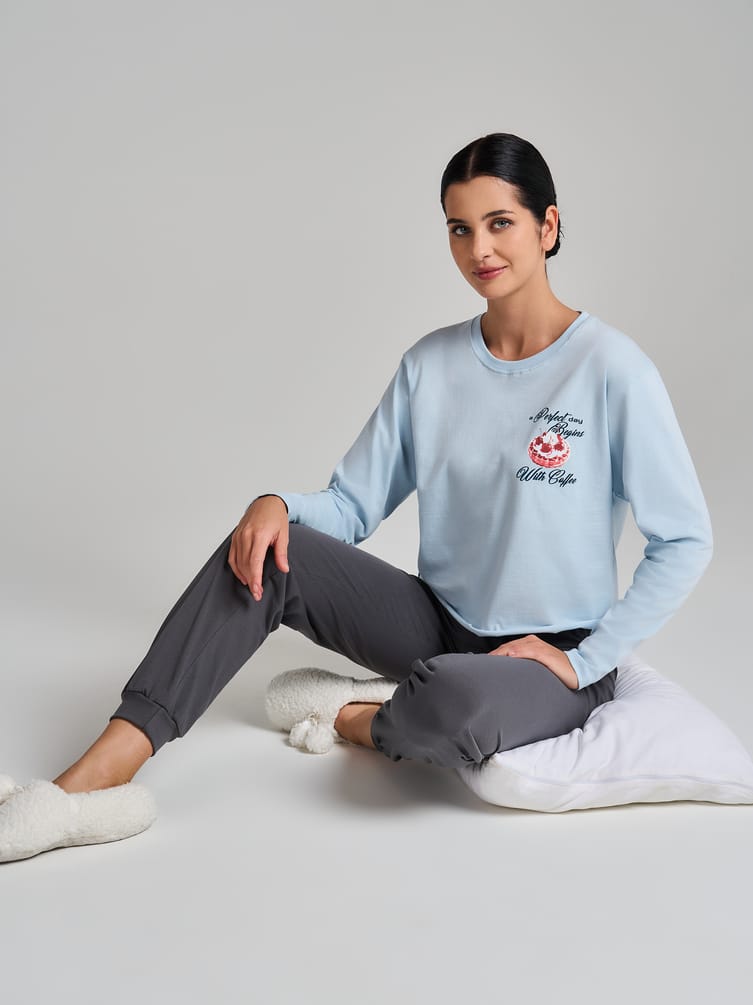 Пижама с лонгсливом и брюками