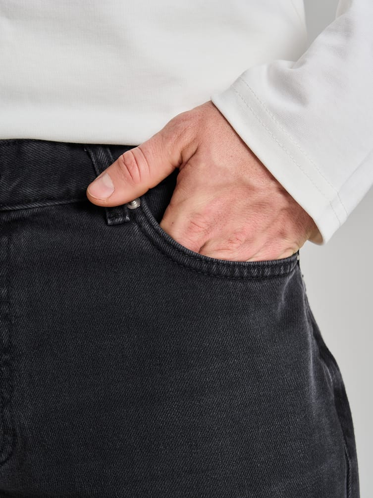 Широкие повседневные джинсы