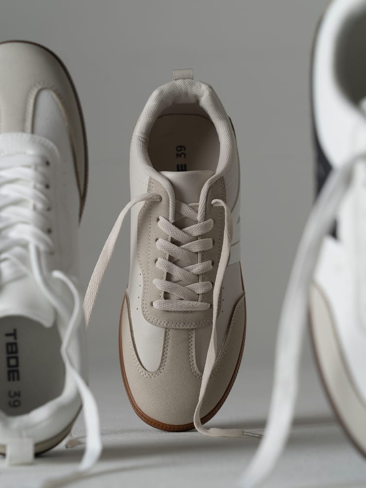 Низкие кроссовки