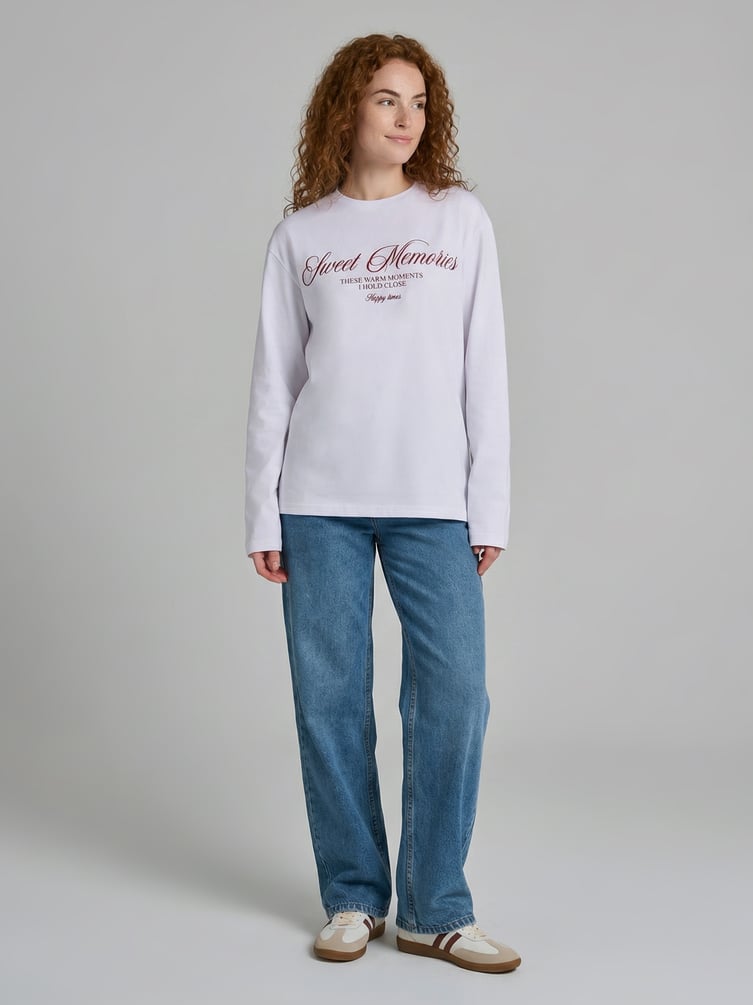 Лонгслив оверсайз с надписью