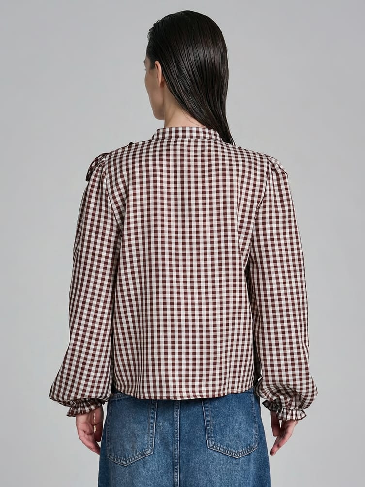 Блузка клетчатая с воланами
