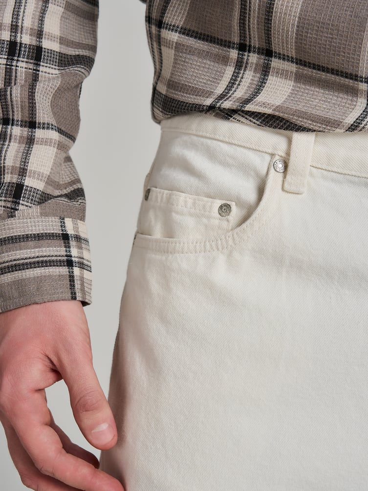 Широкие джинсы трубы с вареным эффектом