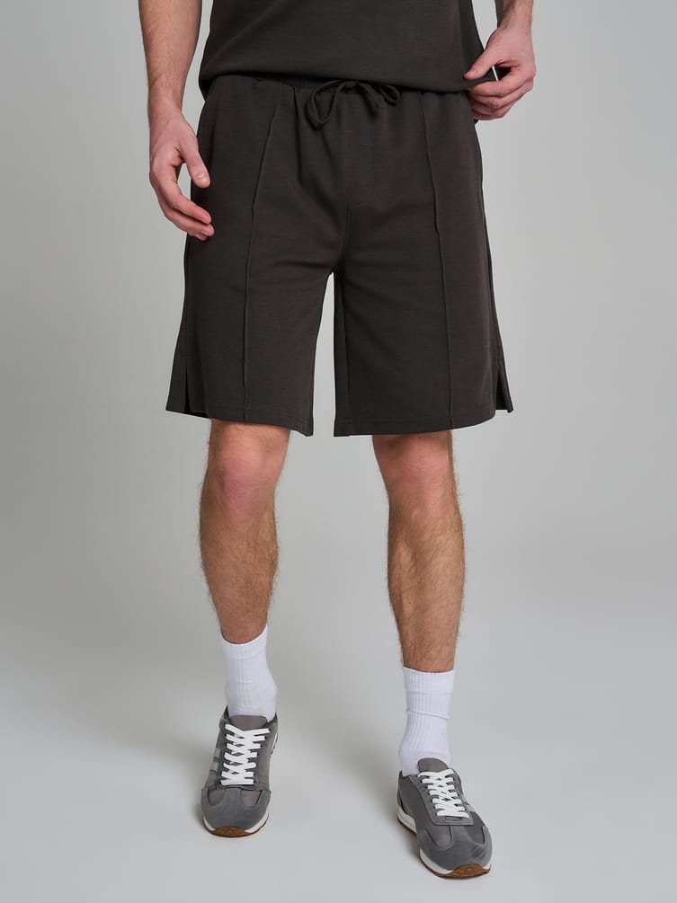 Шорты летние со стрелками