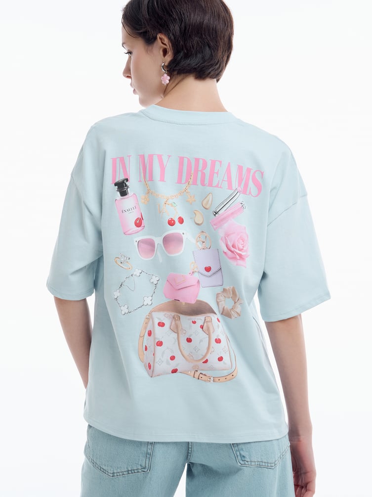 Футболка с принтом на спине