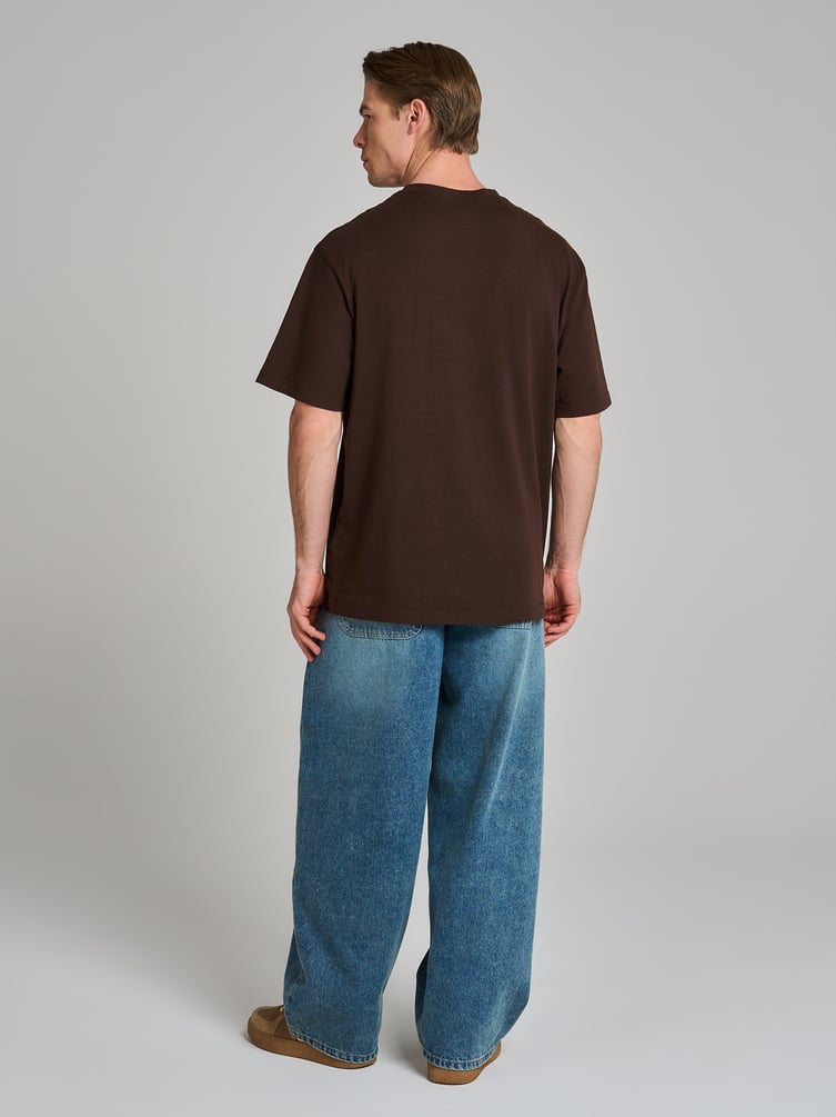 Футболка со стрелками и принтом