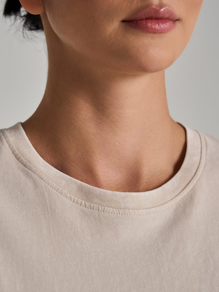 Футболка варенка с надписью на спине