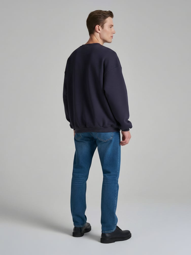 Тёплый свитшот оверсайз с надписью и начёсом