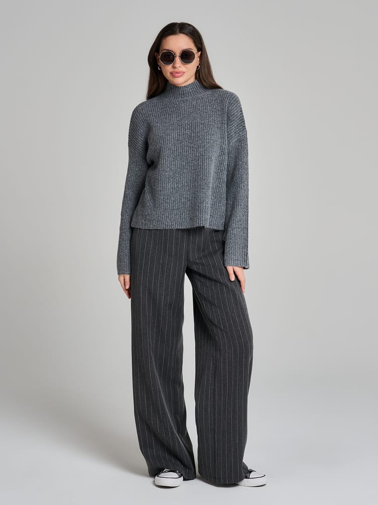 Свитер вязаный теплый