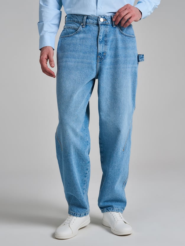 Джинсы багги зауженные с декоративной петлей